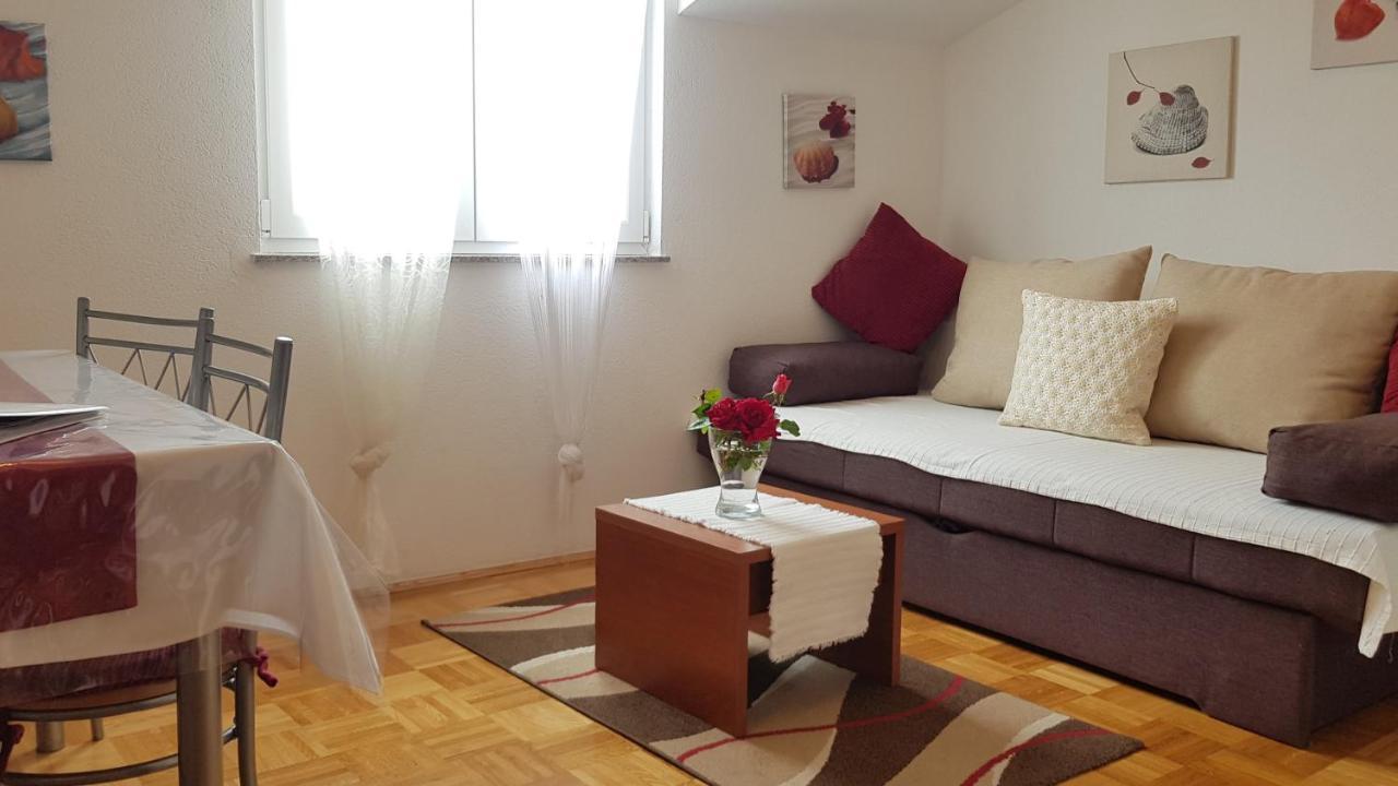 Apartmani Villa Lilliana Tribalj Εξωτερικό φωτογραφία