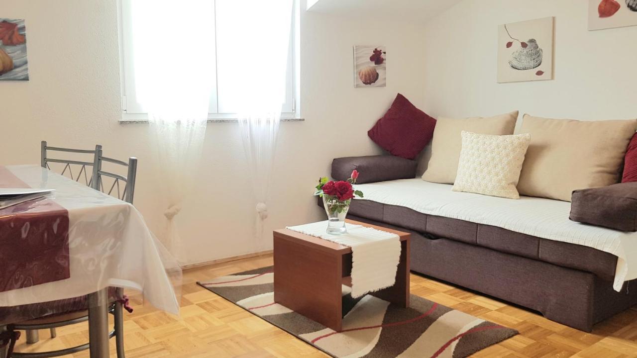 Apartmani Villa Lilliana Tribalj Εξωτερικό φωτογραφία