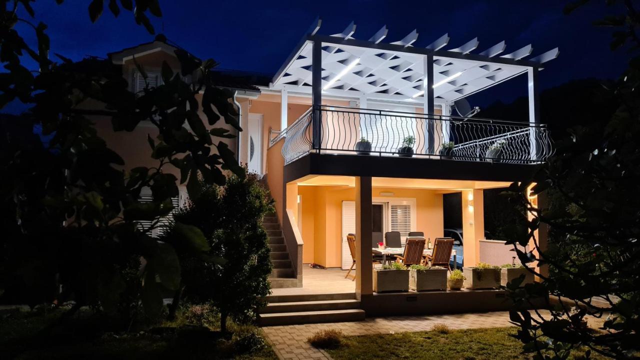 Apartmani Villa Lilliana Tribalj Εξωτερικό φωτογραφία