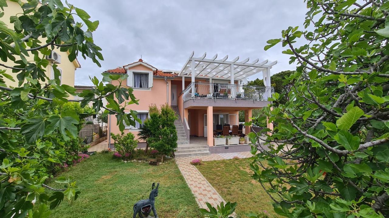 Apartmani Villa Lilliana Tribalj Εξωτερικό φωτογραφία