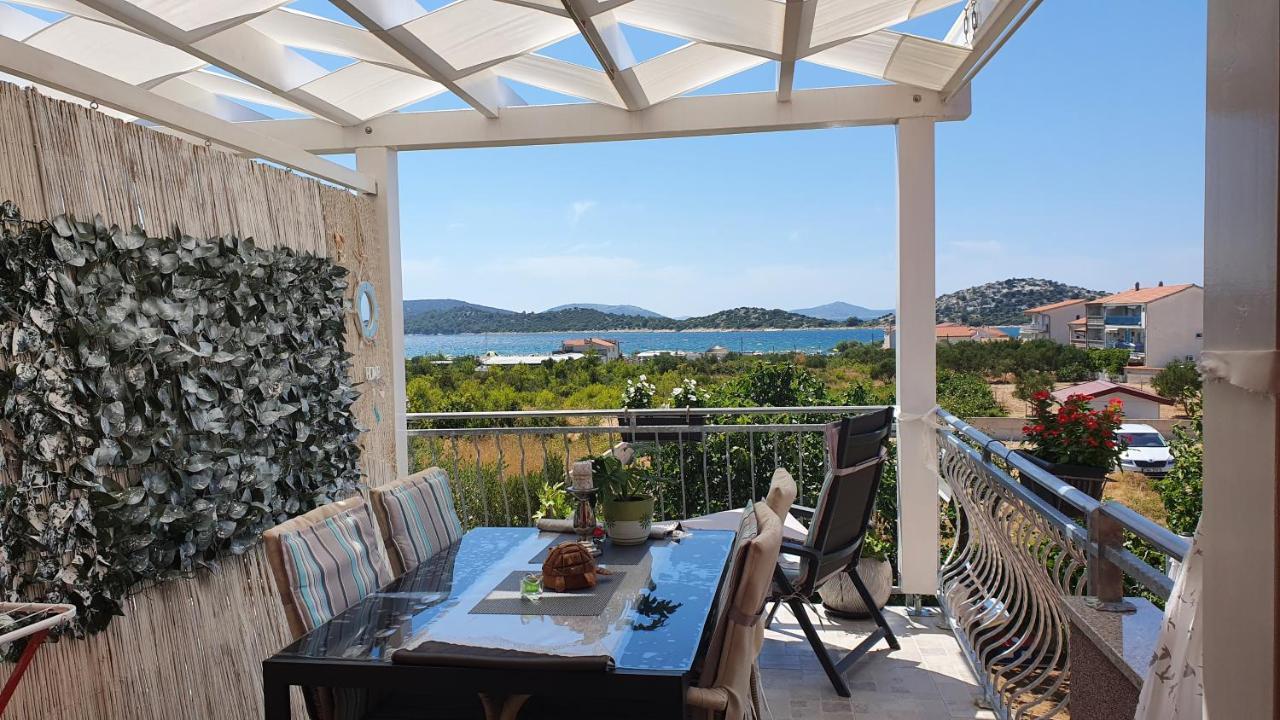Apartmani Villa Lilliana Tribalj Εξωτερικό φωτογραφία