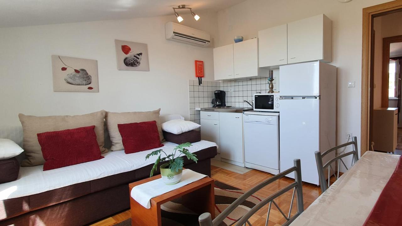 Apartmani Villa Lilliana Tribalj Εξωτερικό φωτογραφία