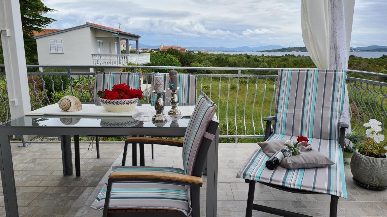 Apartmani Villa Lilliana Tribalj Εξωτερικό φωτογραφία