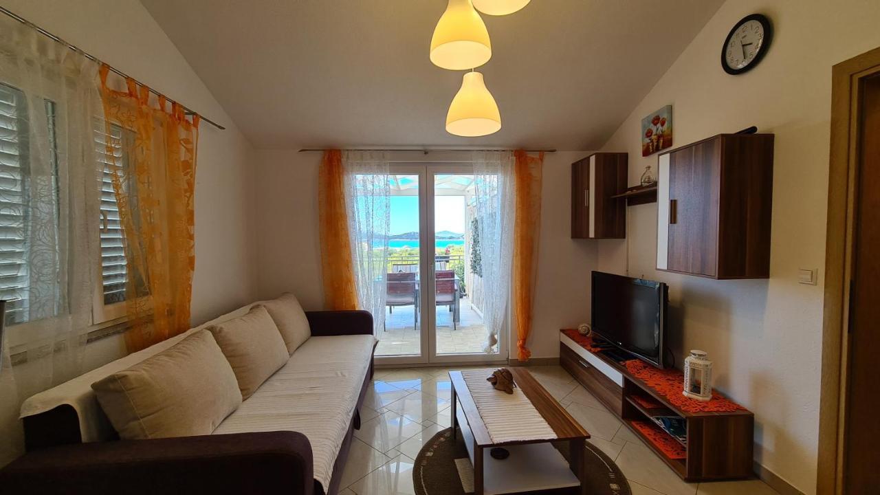 Apartmani Villa Lilliana Tribalj Εξωτερικό φωτογραφία